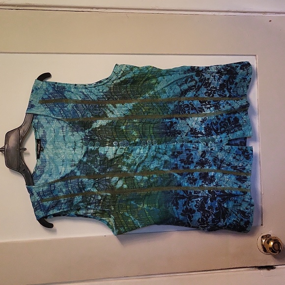 Papa Fashions Blue Green Sleeveless Button Close Summer Top - Picture 1 of 6